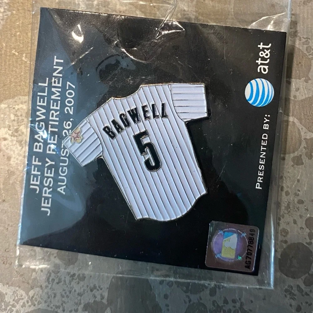 Jeff Bagwell Jersey Retirement Pin Houston Astros #5 Unisex NWT Jersey Pin